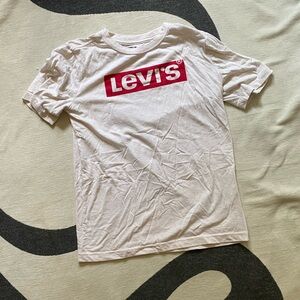 Levi t-shirt